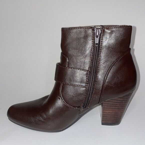 Nine West booties, Size 6 - Picture 2 of 6
